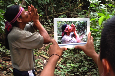 Achuar_iPad_filming