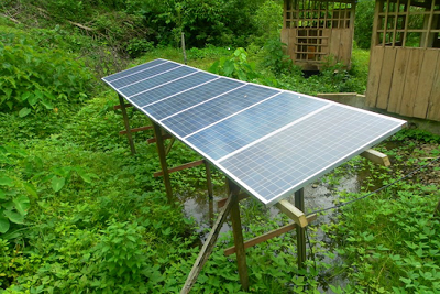 Jungle_Mamas_Solar_Panel_water_system